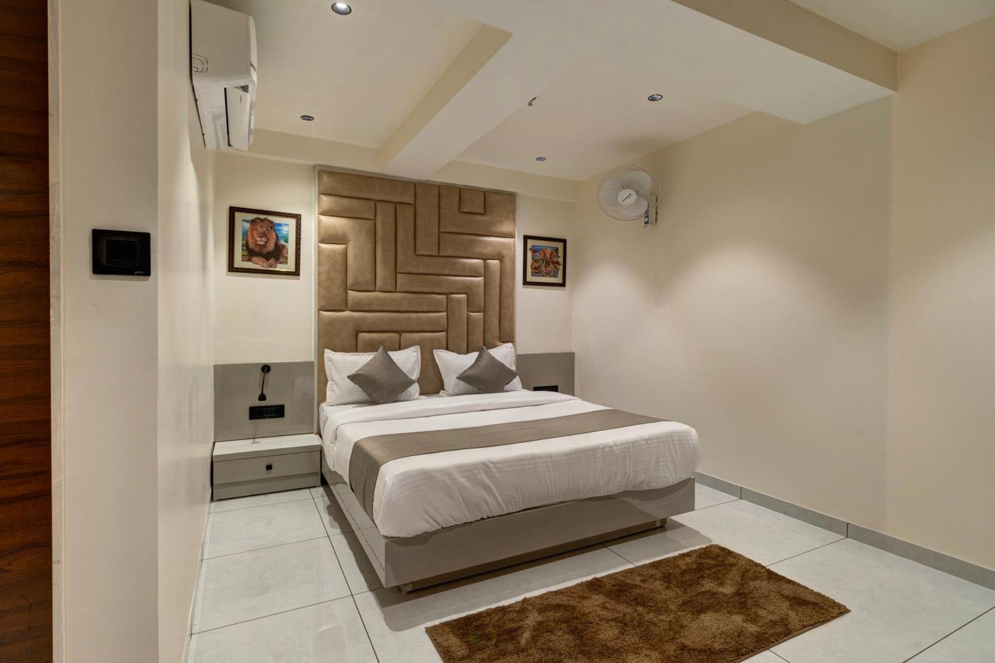 Hotel Shrimad Villa 甘地讷格尔 外观 照片