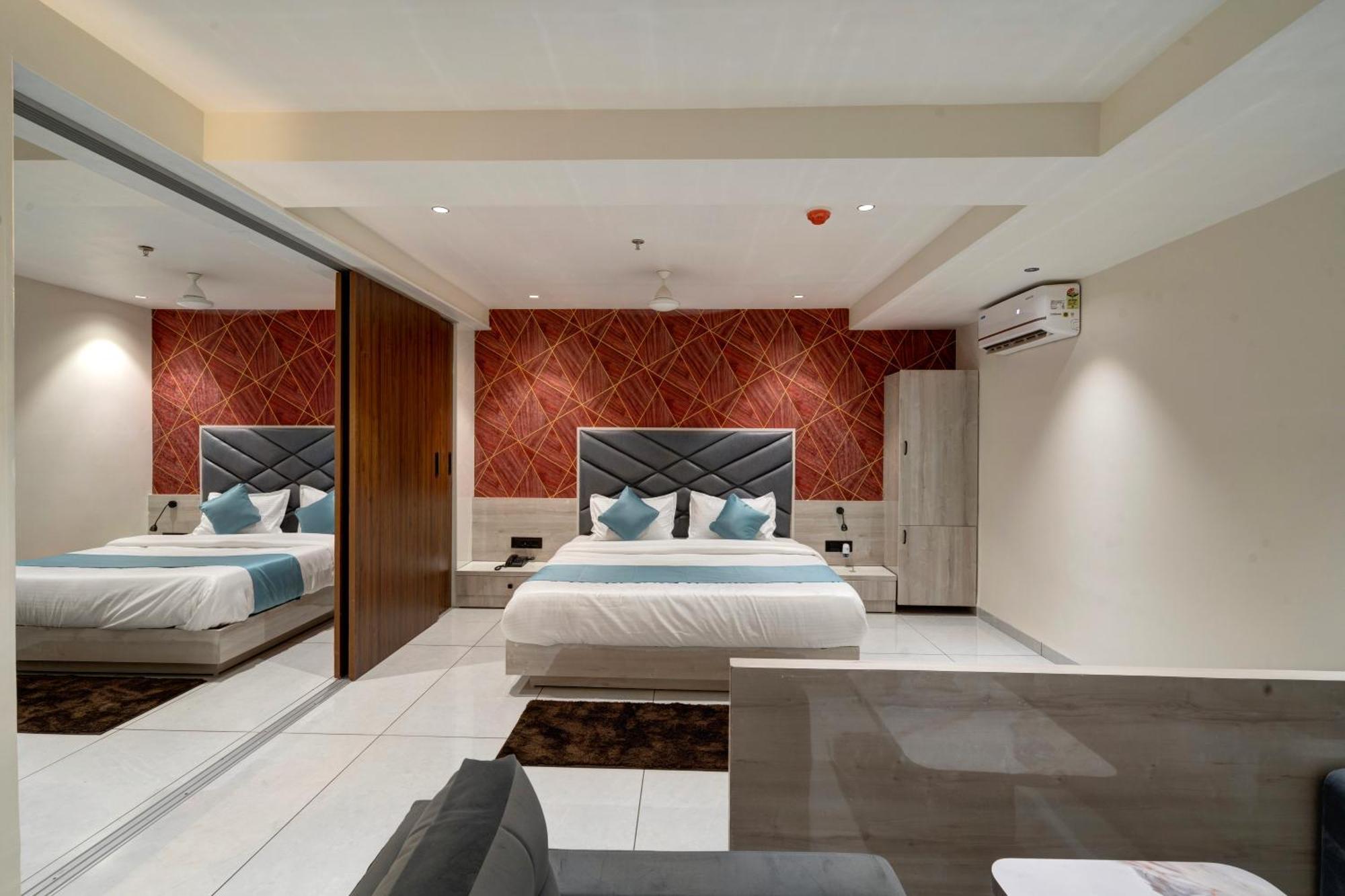 Hotel Shrimad Villa 甘地讷格尔 外观 照片