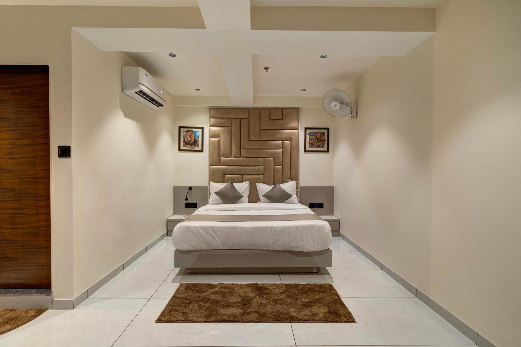 Hotel Shrimad Villa 甘地讷格尔 外观 照片