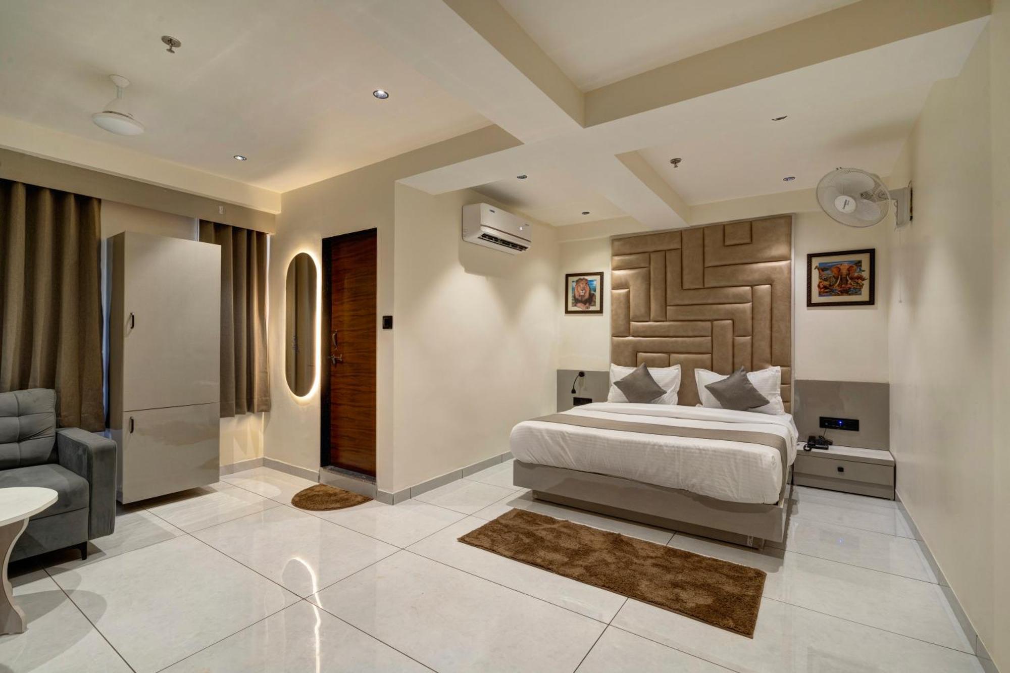 Hotel Shrimad Villa 甘地讷格尔 外观 照片