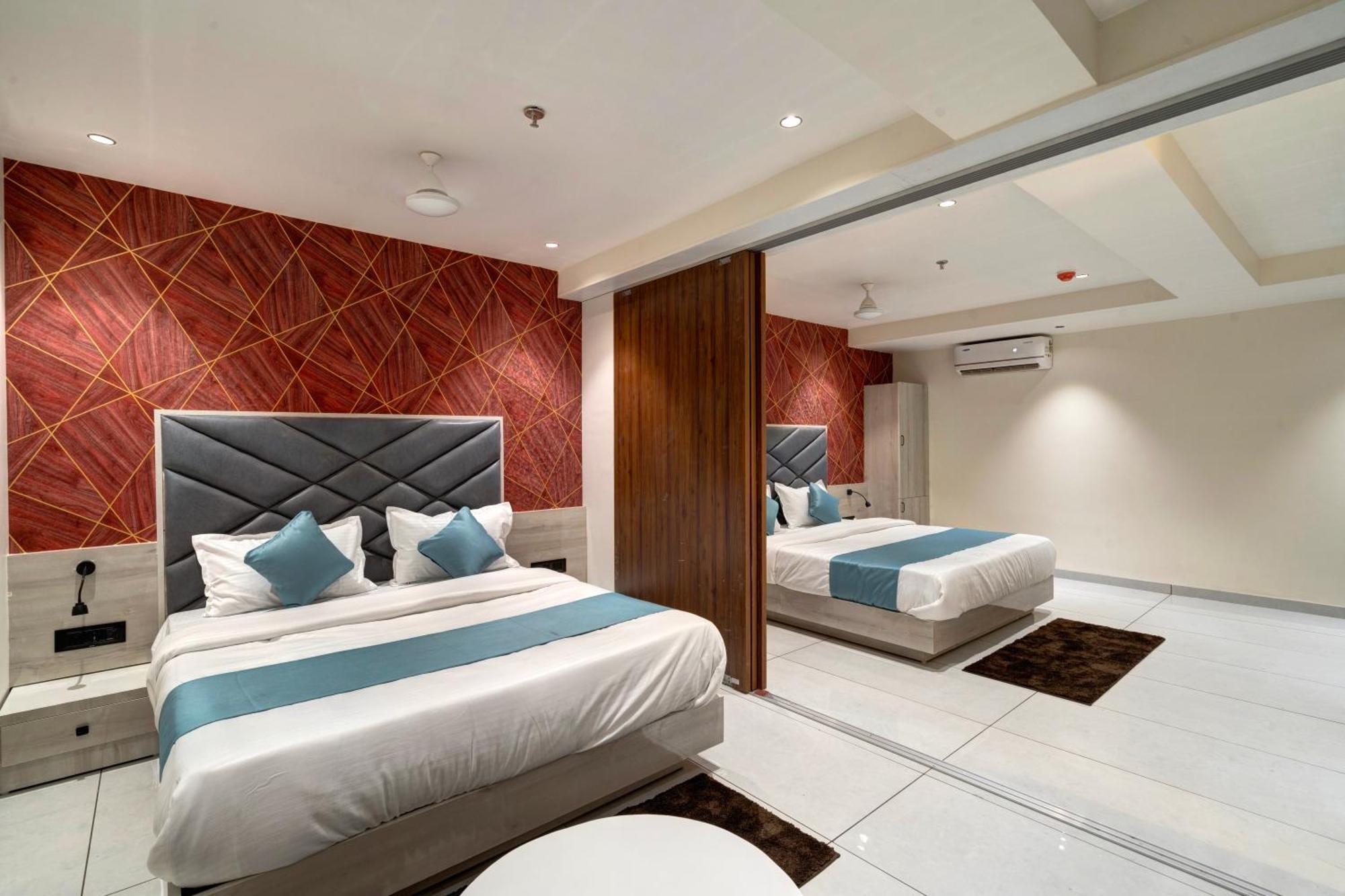 Hotel Shrimad Villa 甘地讷格尔 外观 照片