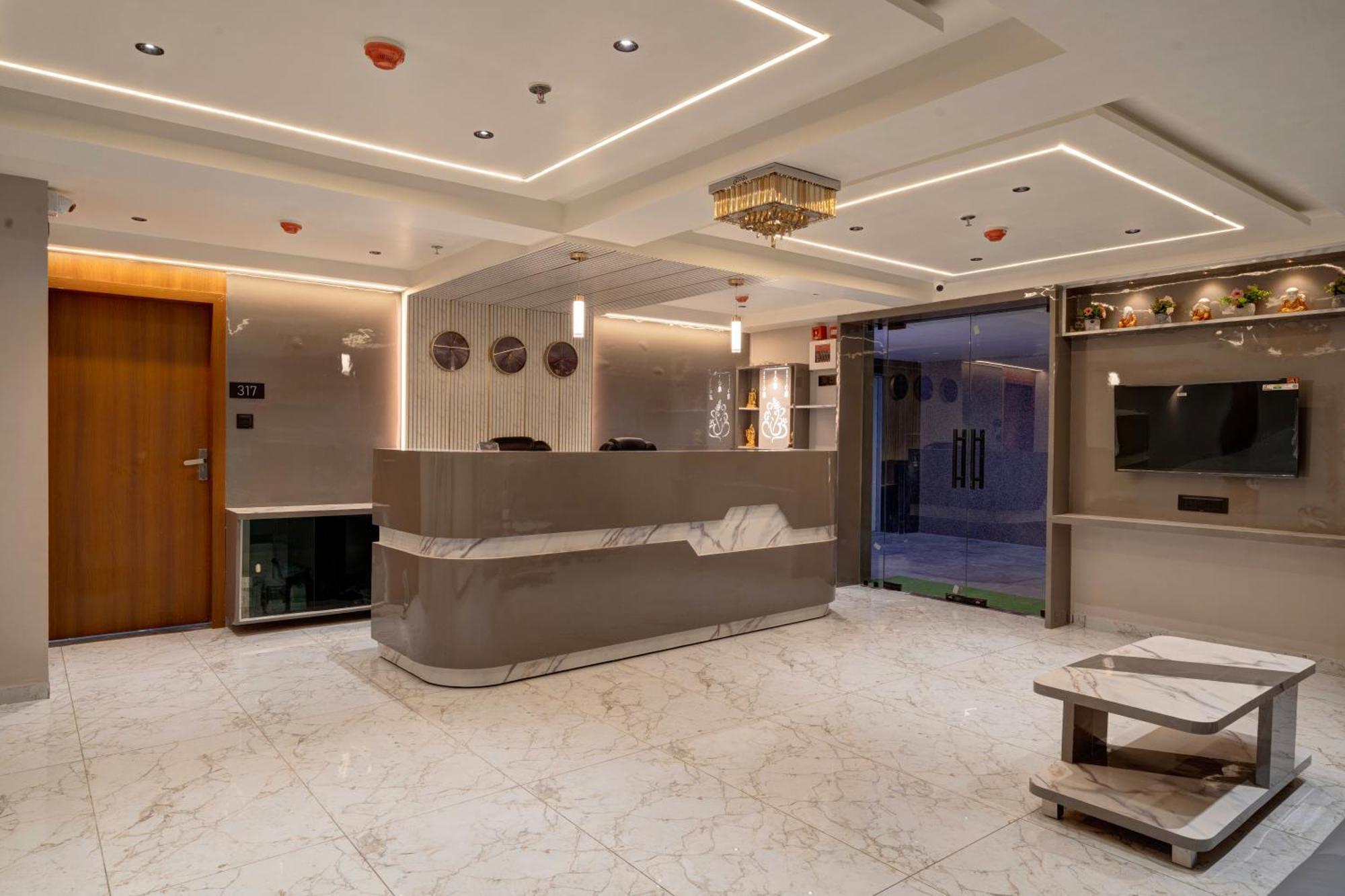 Hotel Shrimad Villa 甘地讷格尔 外观 照片